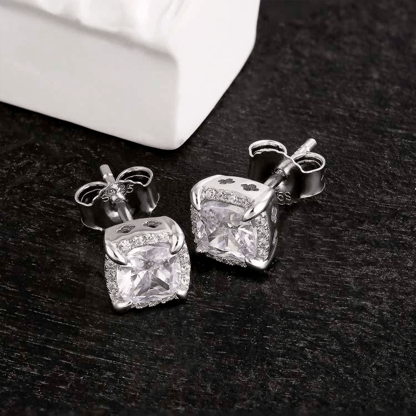ARETES PARA HOMBRES | Lion Luxury