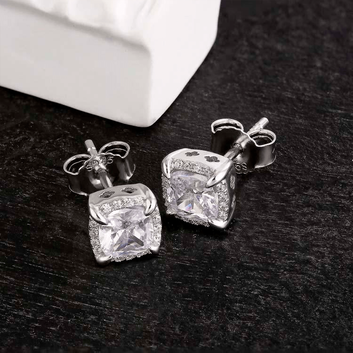 ARETES PARA HOMBRES | Lion Luxury