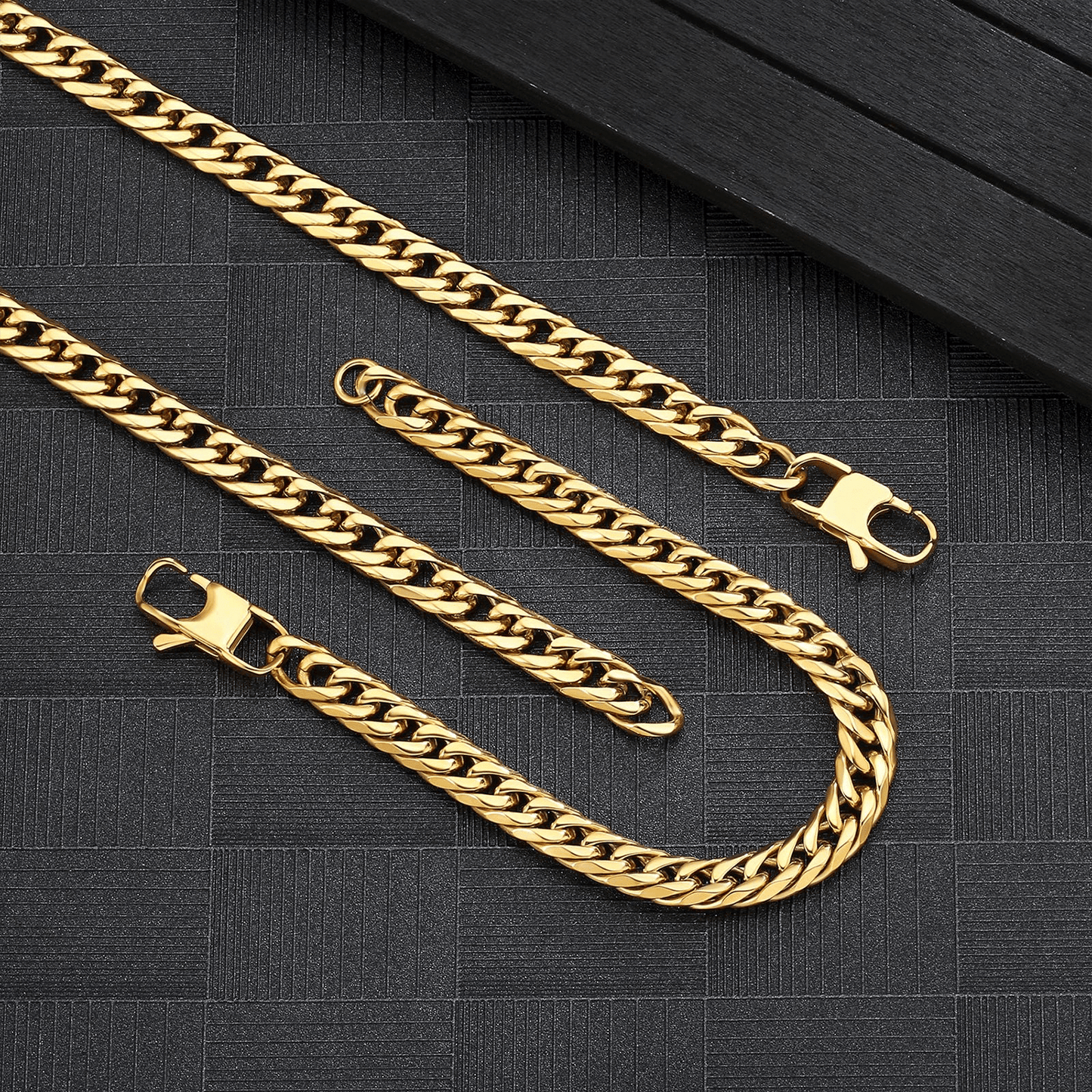 SET | Lion Luxury