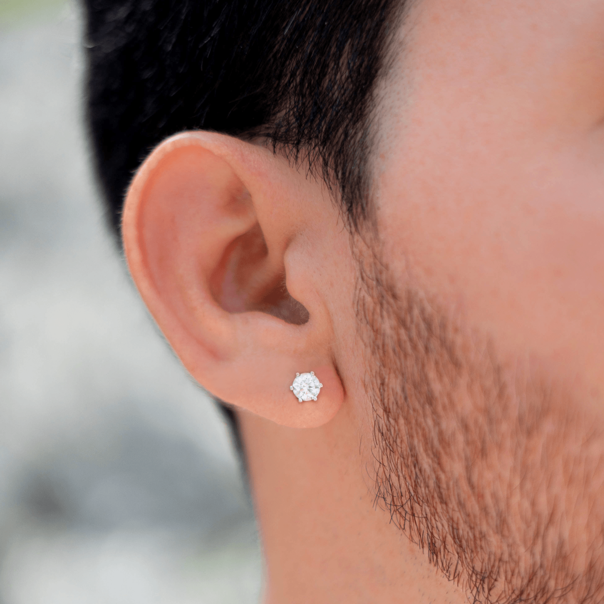 ARETES DE PLATA CON MOISSANITA - Lion Luxury