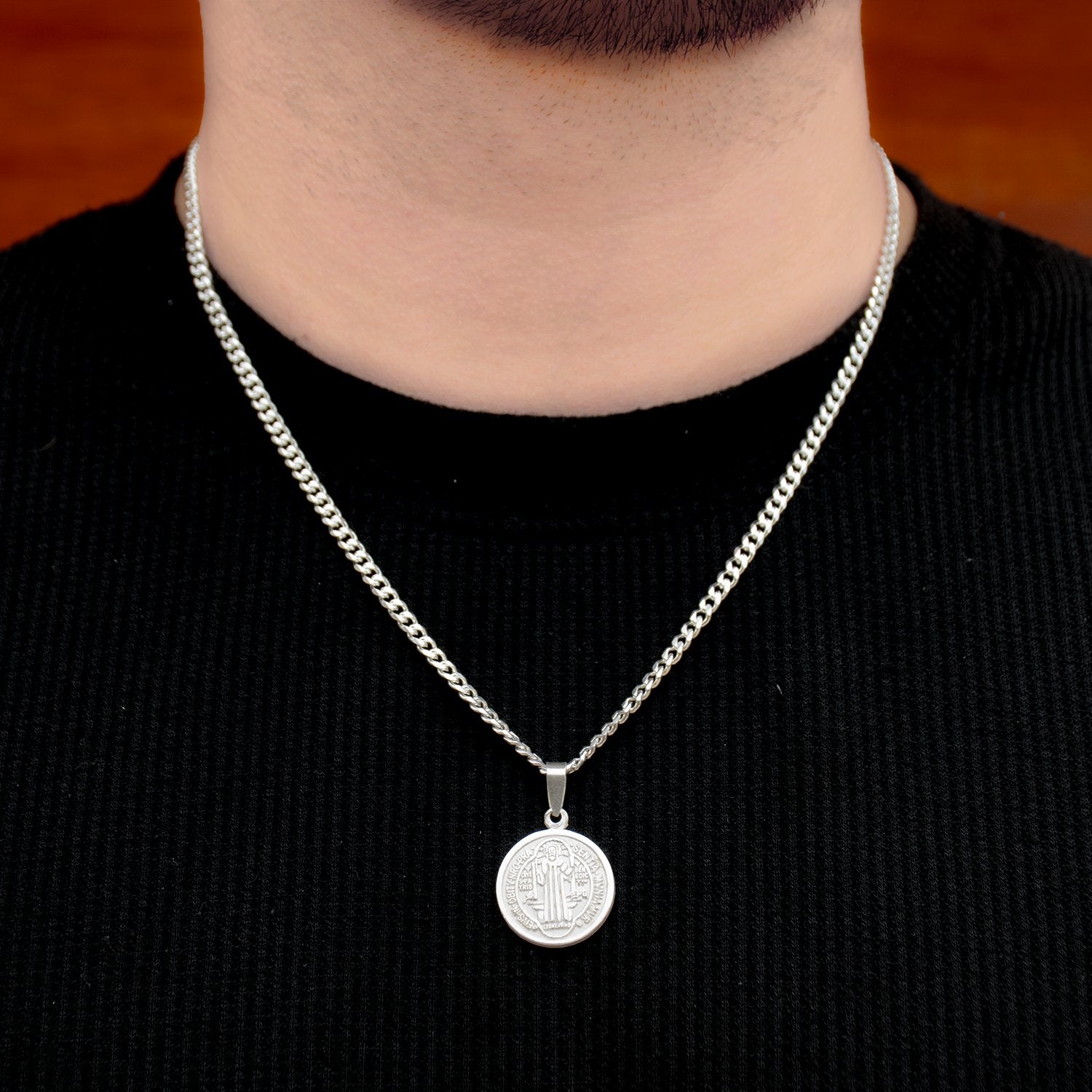 COLLARES CON DIJE DE PLATA - Lion Luxury
