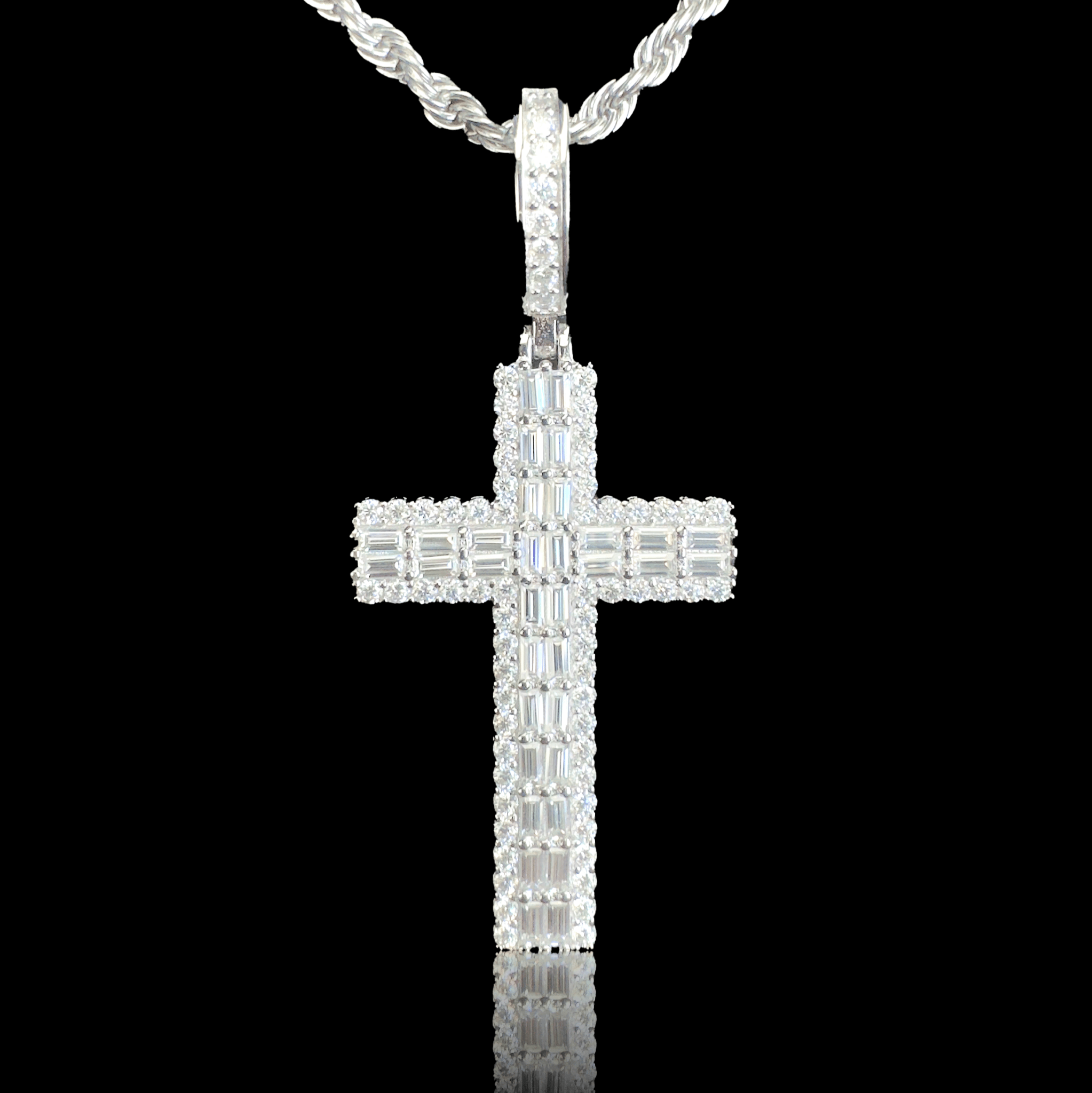 COLLARES CON DIJE DE PLATA CON MOISSANITA - Lion Luxury