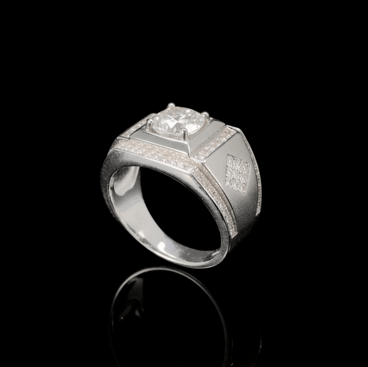 Anillo GeoLux – Plata 925 con Moissanita – detalle 3