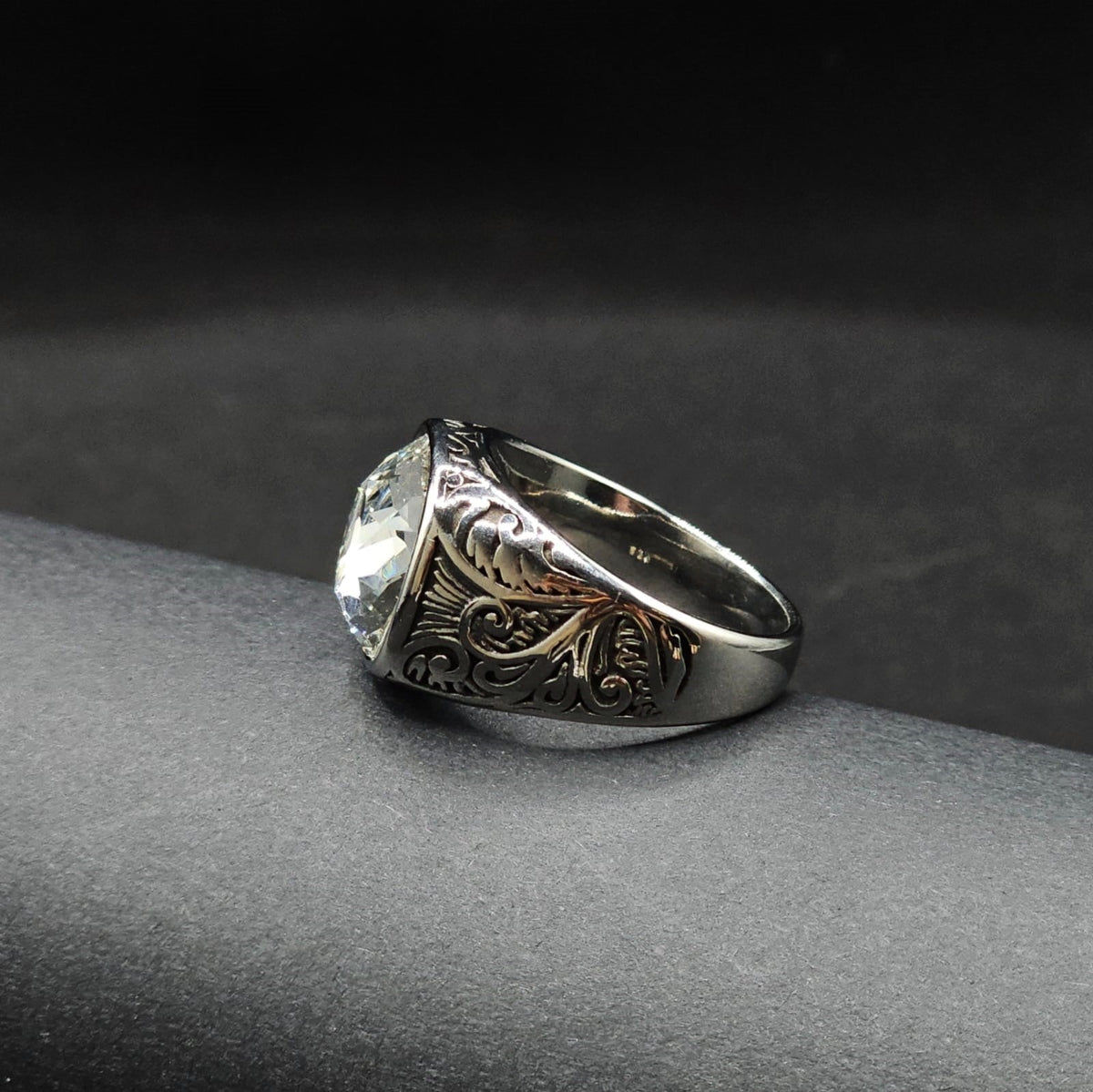 Anillo Hero – Acero 316L con Circonia 5A – detalle 2