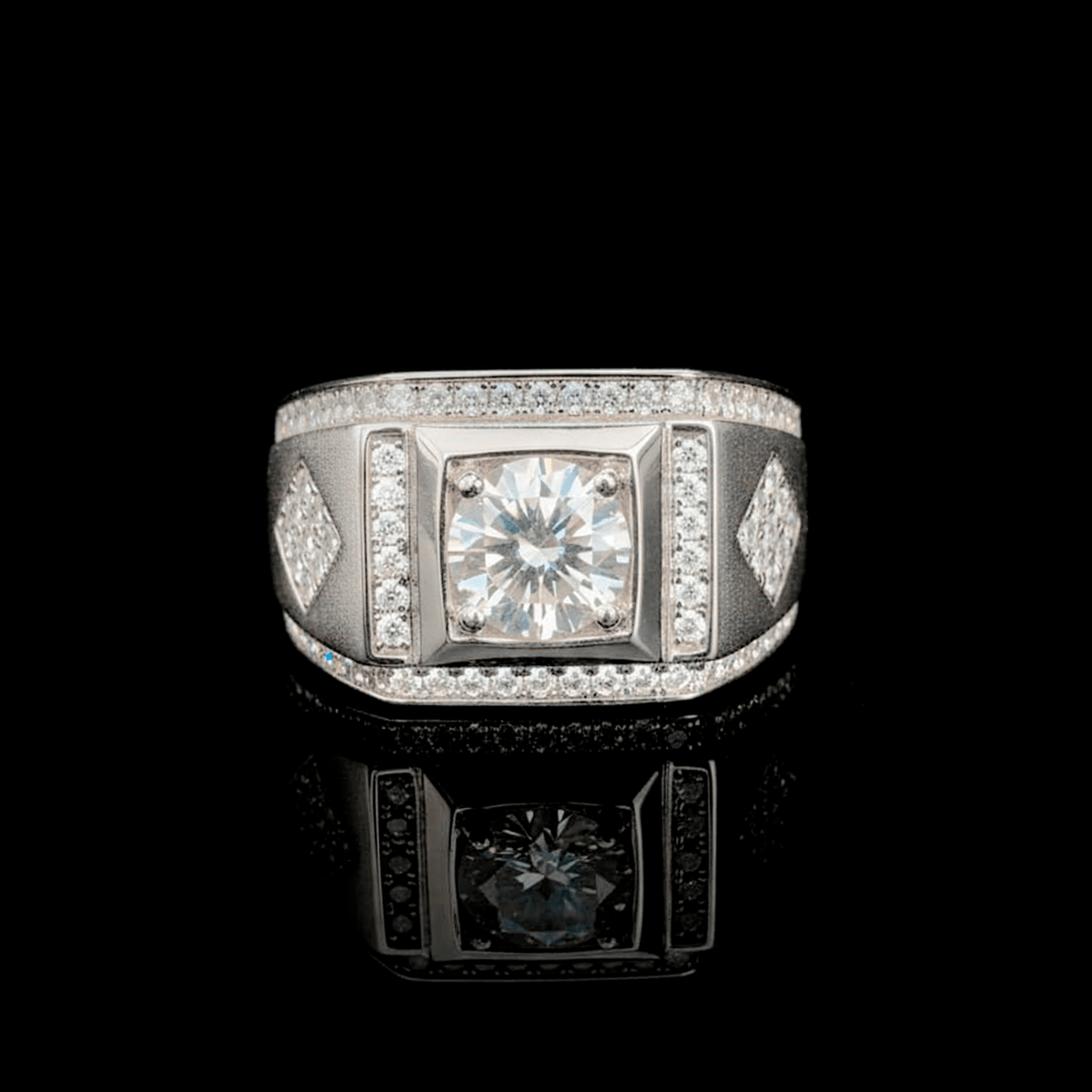 Anillo GeoLux – Plata 925 con Moissanita – detalle 2