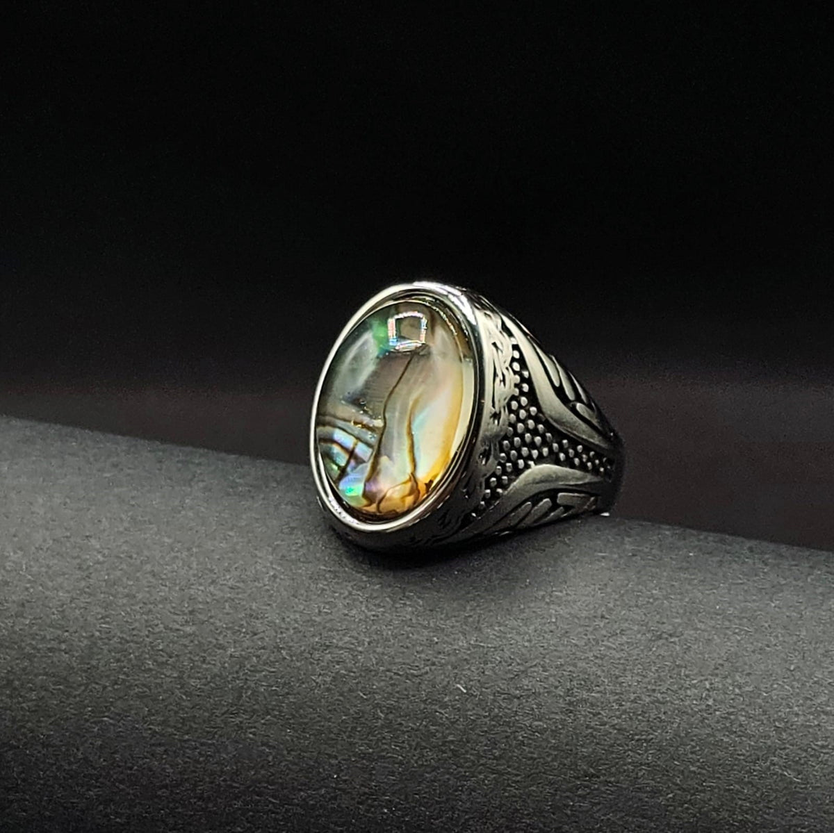 Anillo Galactus – Acero 316L con Circonia 5A | Lion Luxury