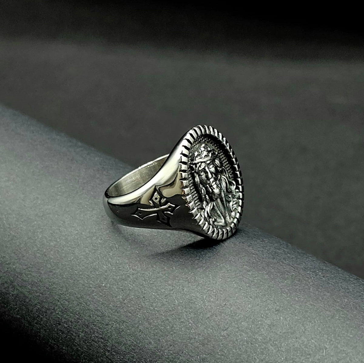 Anillo Victory – Acero 316L con Circonia 5A – detalle 2