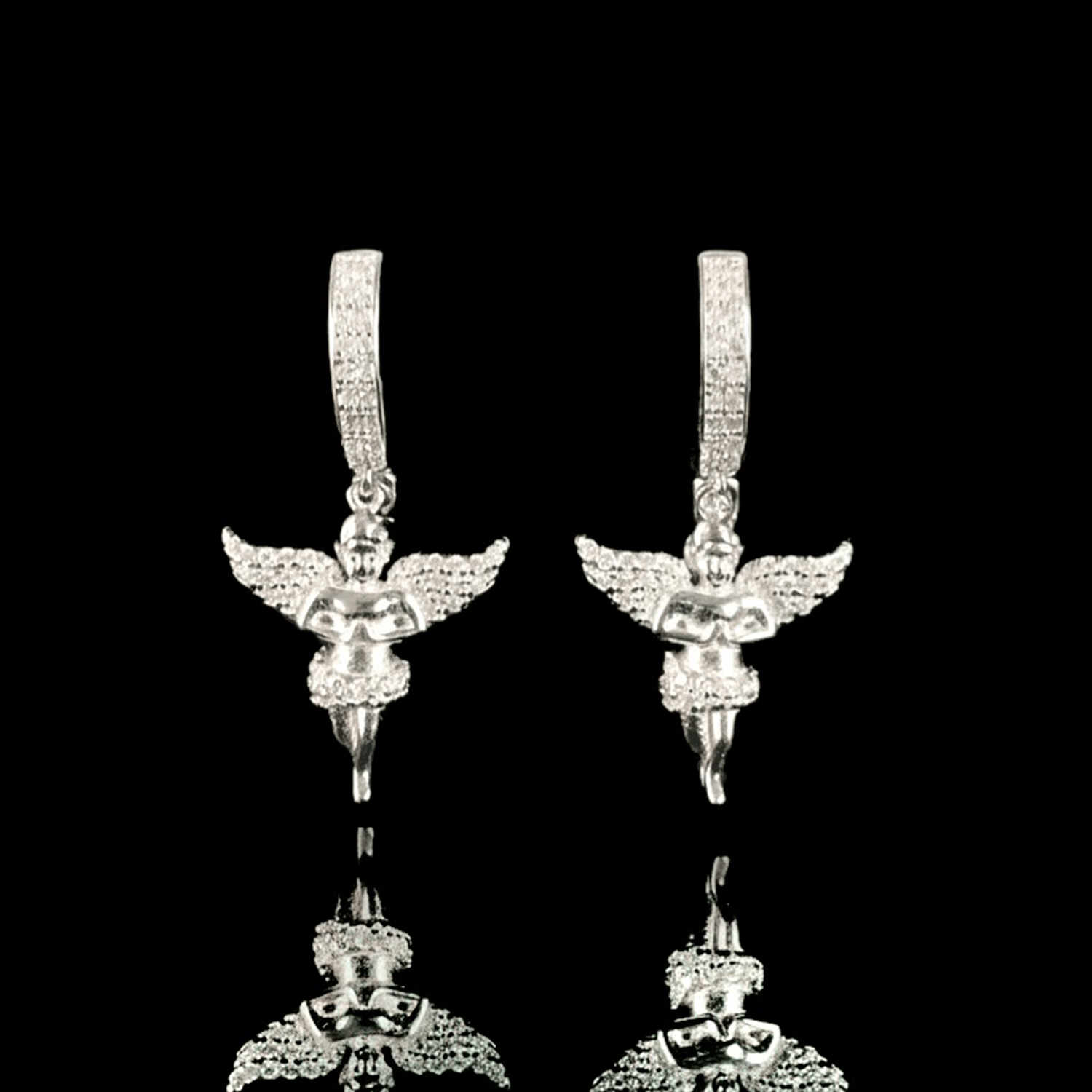 ARETES | Lion Luxury