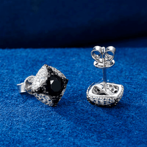 ARETES | Lion Luxury