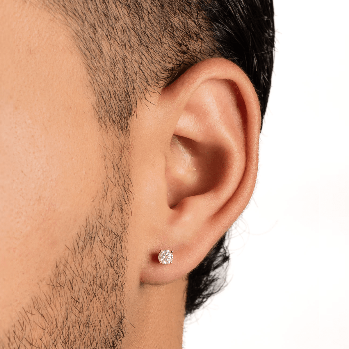 Arete Prisma 4mm – Plata 925 con Moissanita – detalle 11