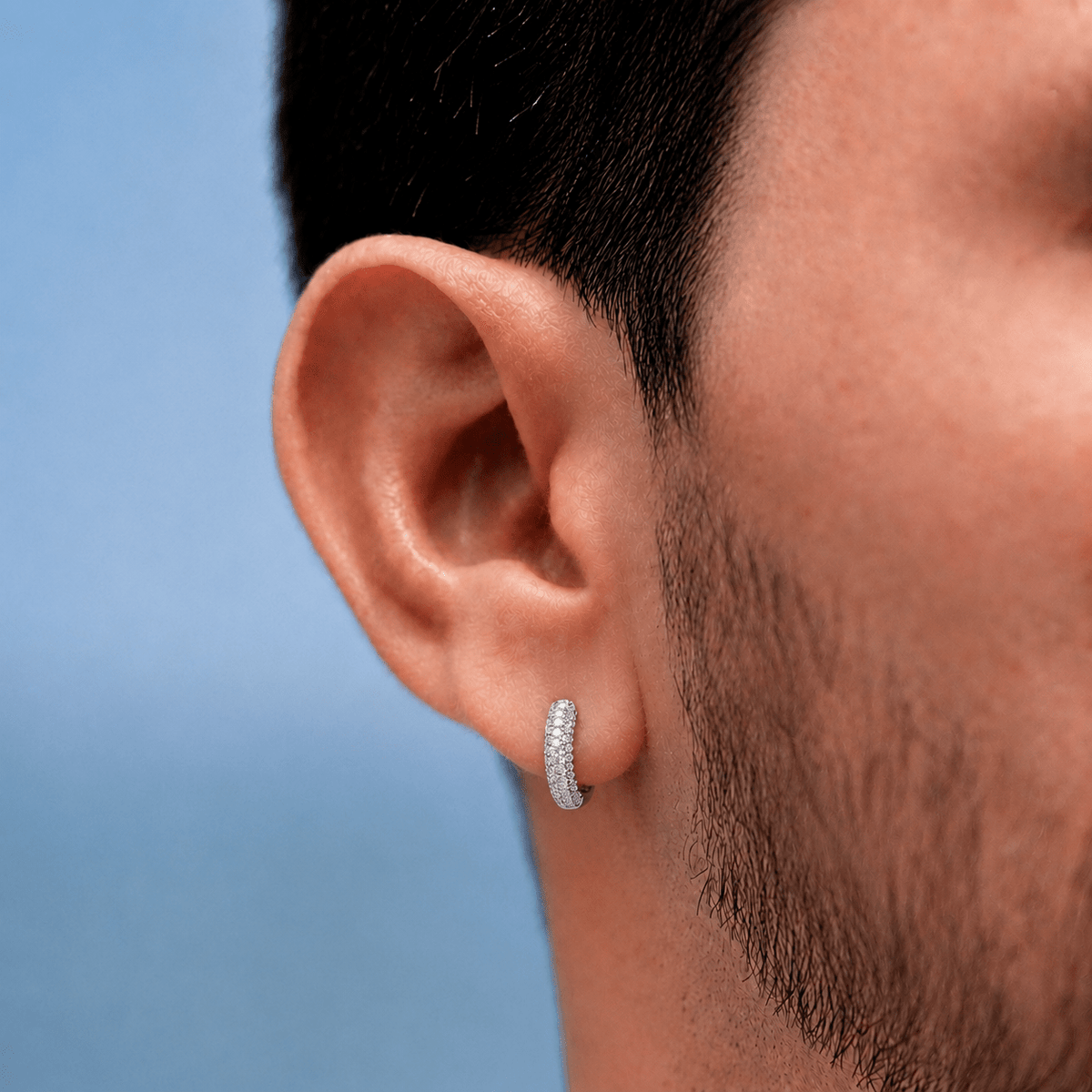 Arete Infinity 14mm – Plata 925 con Moissanita – detalle 2