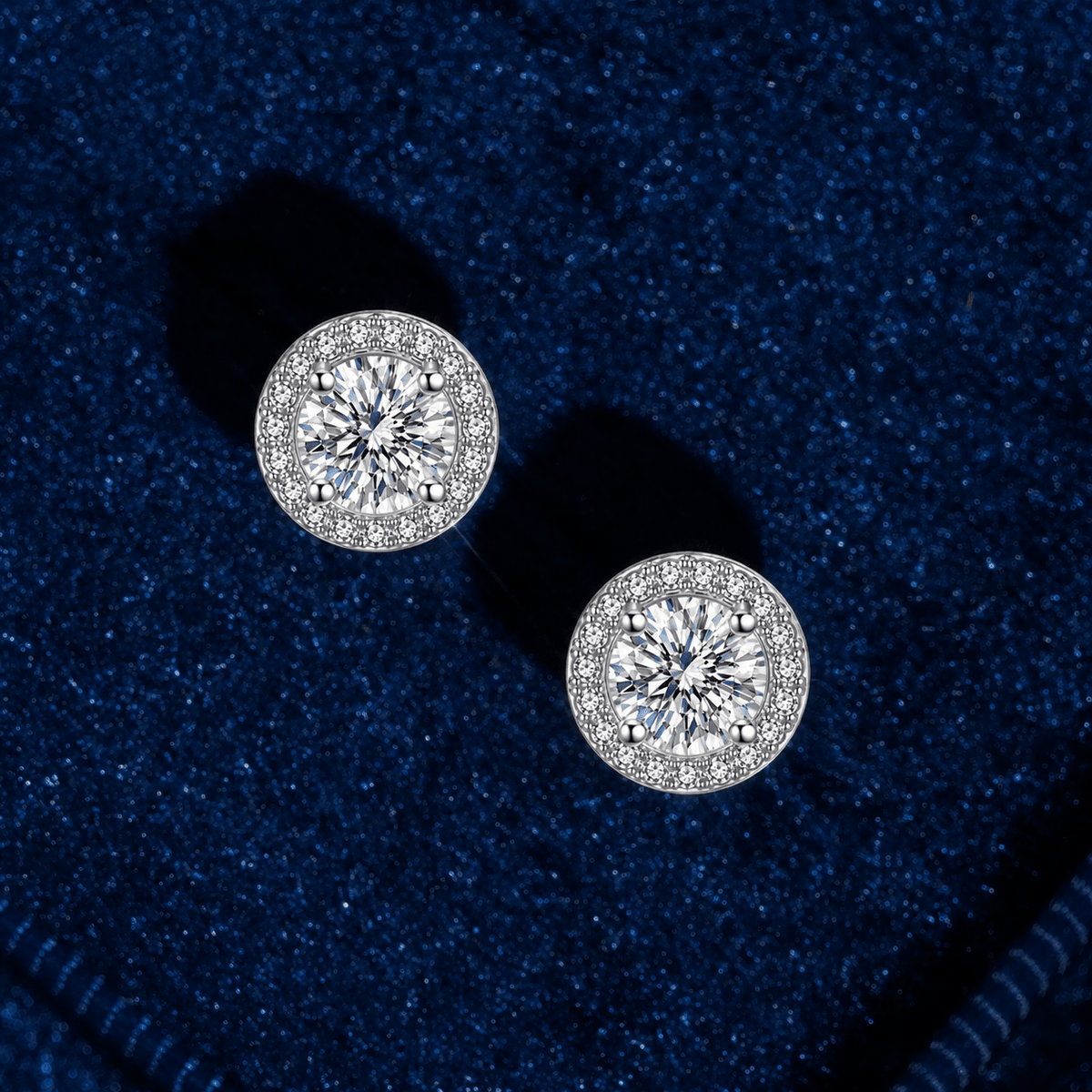 Arete Astra 7.5mm – Plata 925 con Moissanita – detalle 9