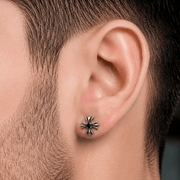 Arete Arcane Cross 8.5mm – Acero 304L con Circonia 5A – detalle 2