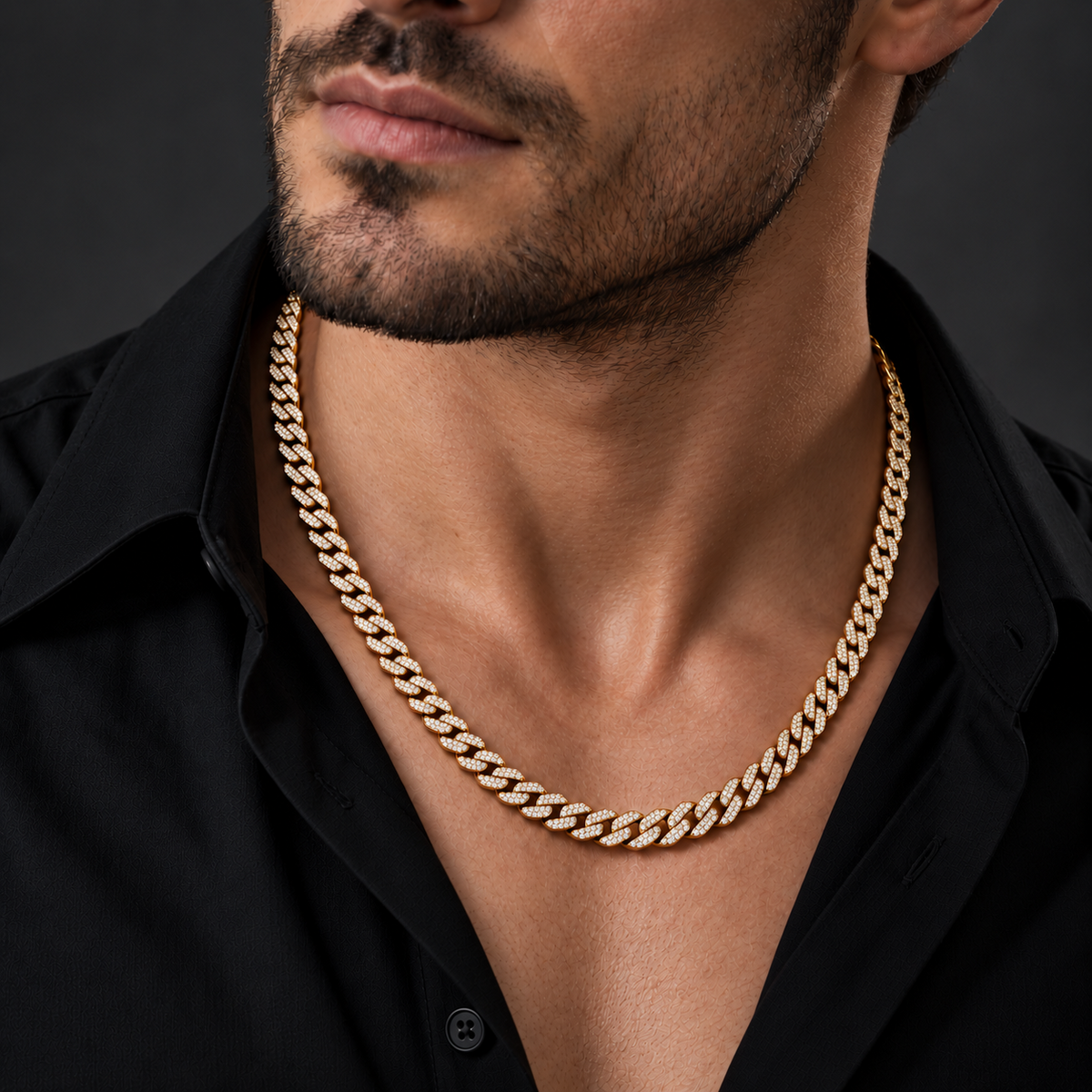 Cadena cubana Iced Gold de 8 mm en acero 316L PVD con circonias 5A para hombre