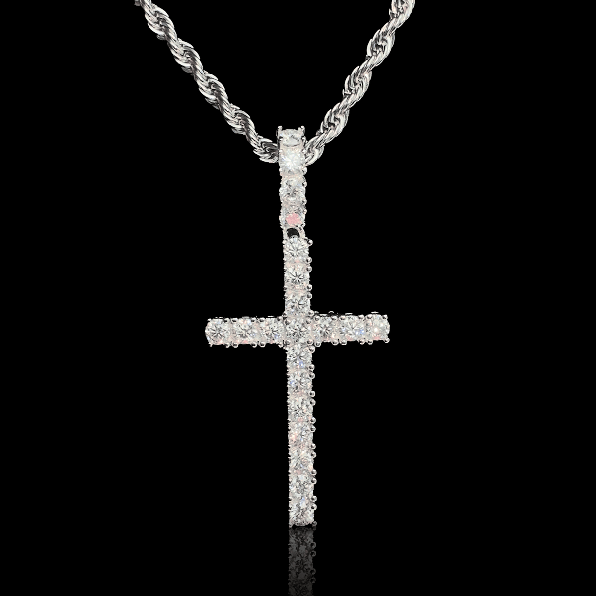 Collar Stellar Cross – Plata 925 con Moissanita – detalle 2