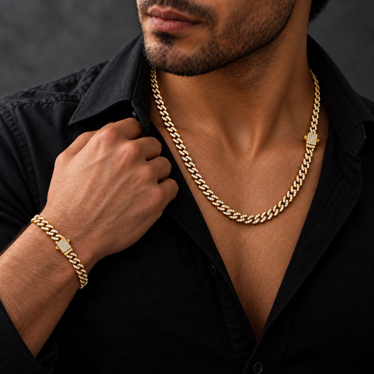 Set Lion Luxury de cadena y pulsera cubanas doradas con circonias blancas