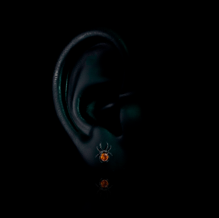 Piercing Black Spider 9mm – Titanio Grado Implante con Circonia 5A – detalle 2