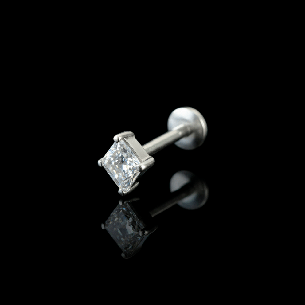 Piercing Rhombus 5mm – Titanio Grado Implante con Circonia 5A | Lion Luxury
