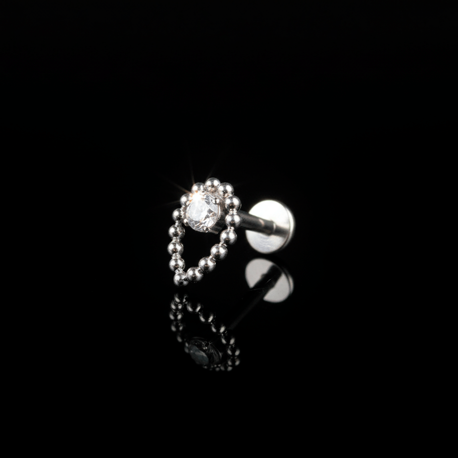 Piercing Afrodita 7mm – Titanio Grado Implante con Circonia 5A | Lion Luxury