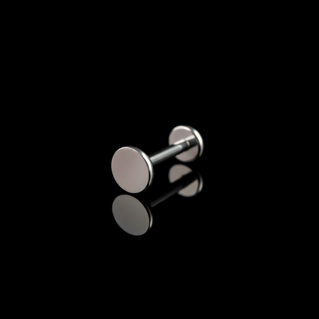 Piercing Flax 4mm – Titanio Grado Implante | Lion Luxury
