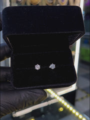 Arete Diamond 5mm – Plata 925 con Moissanita – video | Lion Luxury