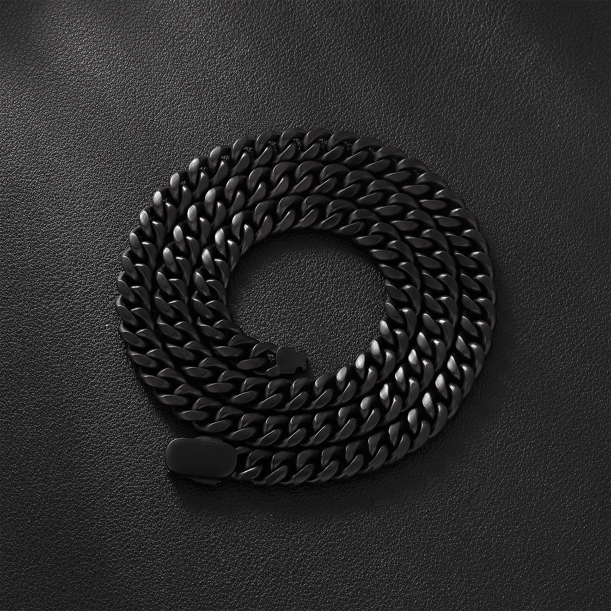 Cadena Miami Cuban Black 8mm – Acero 316L – detalle 2