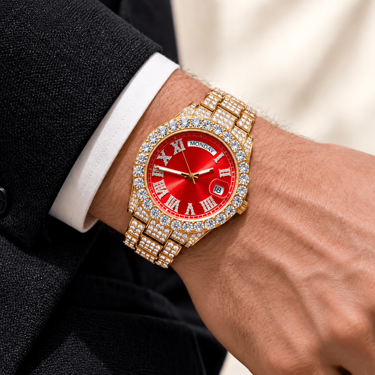 Reloj Imperial Red de acero 316L con circonia 5A, en muñeca de modelo.