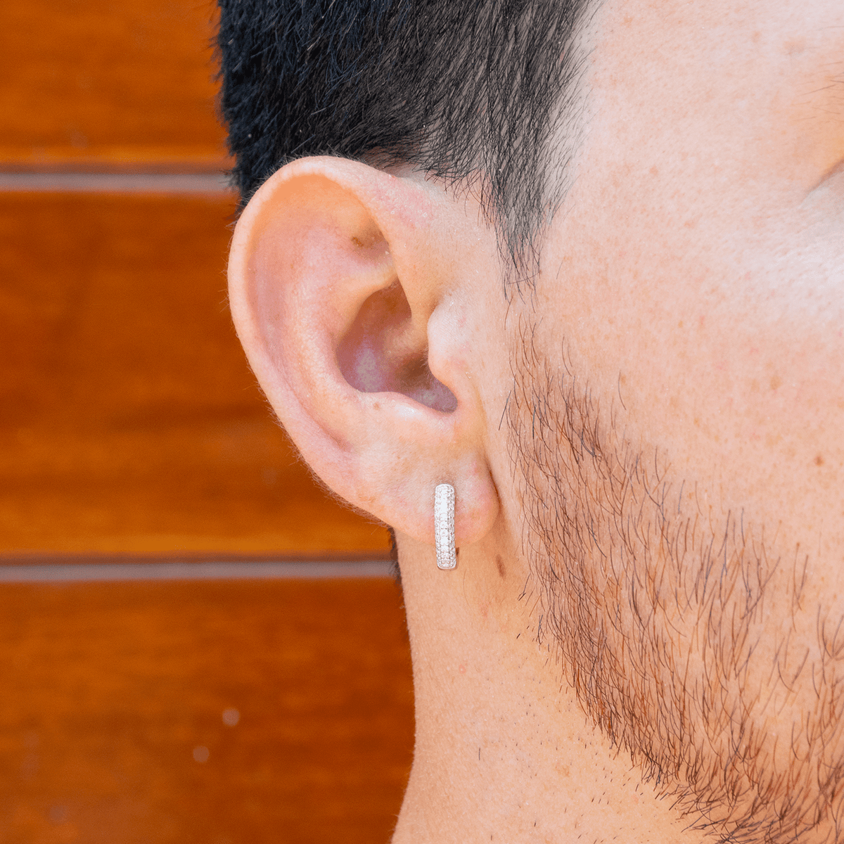 Arete Infinity 14mm – Plata 925 con Moissanita – detalle 5