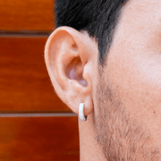 Arete Legend 14mm – Plata 925 con Moissanita – detalle 6