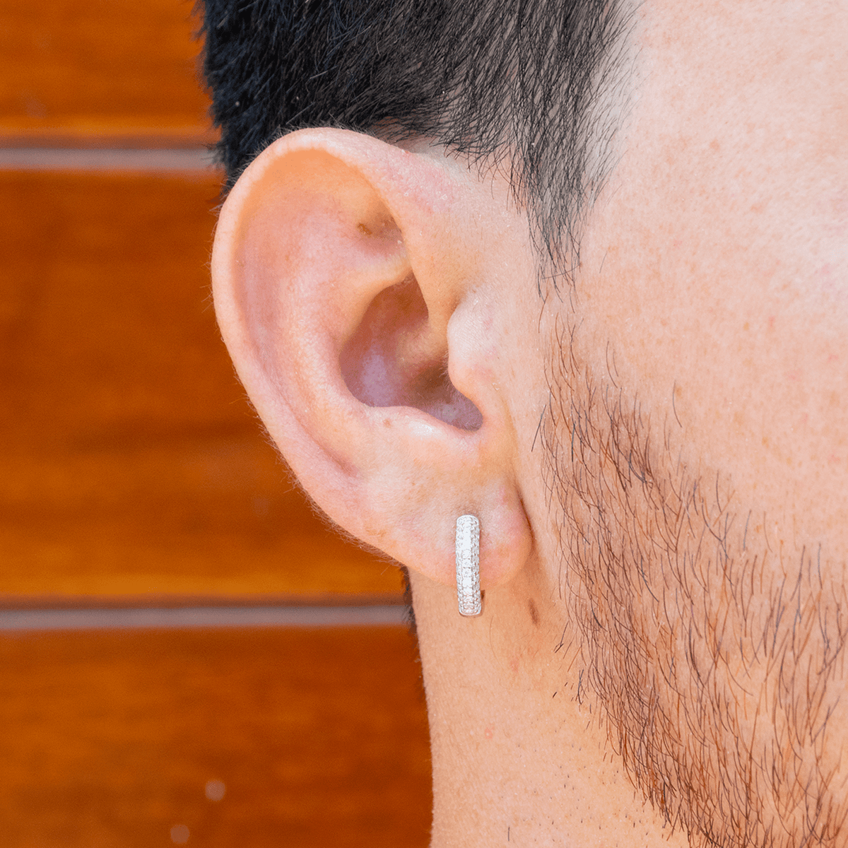 Arete Infinity 14mm – Plata 925 con Moissanita – detalle 6