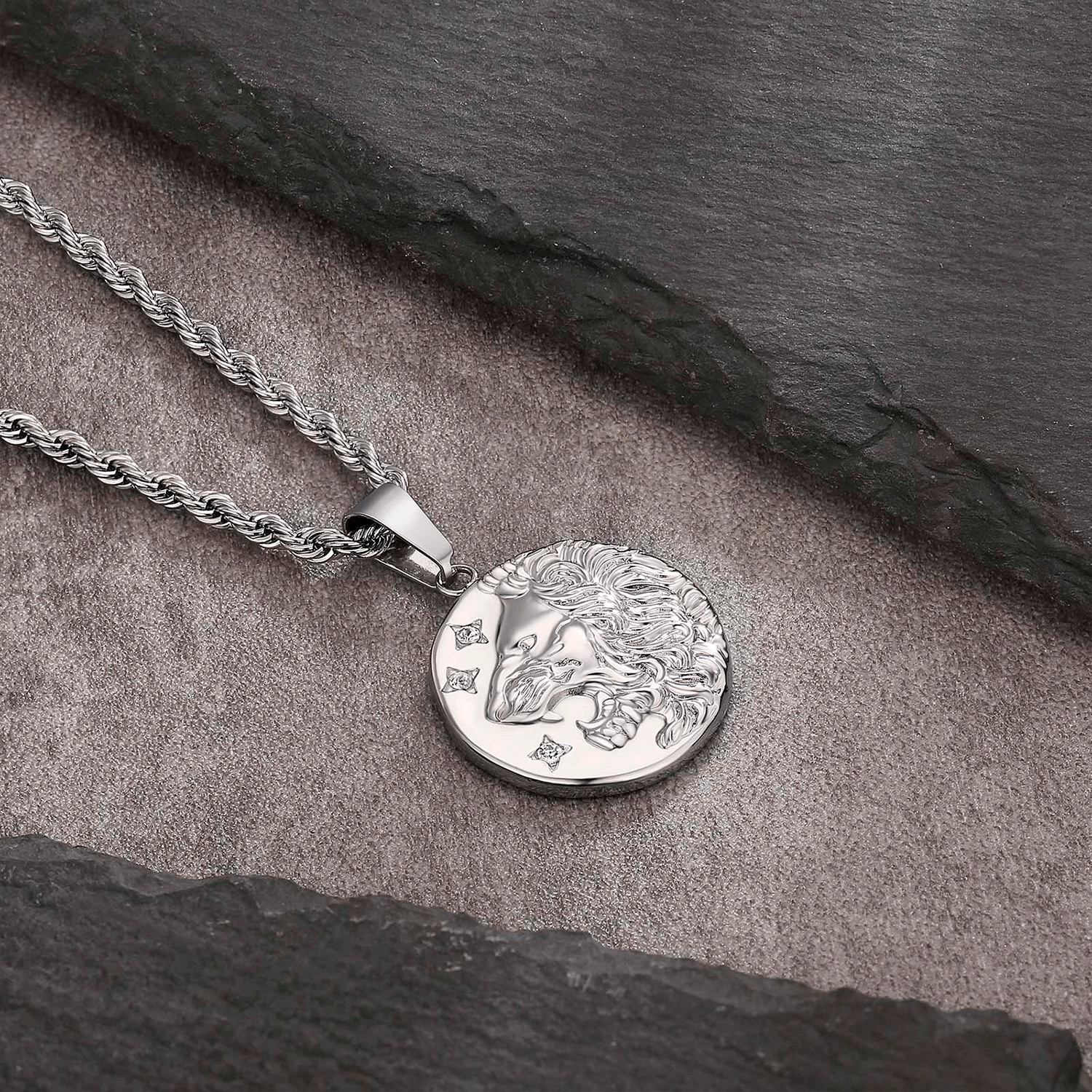 Collares | Lion Luxury