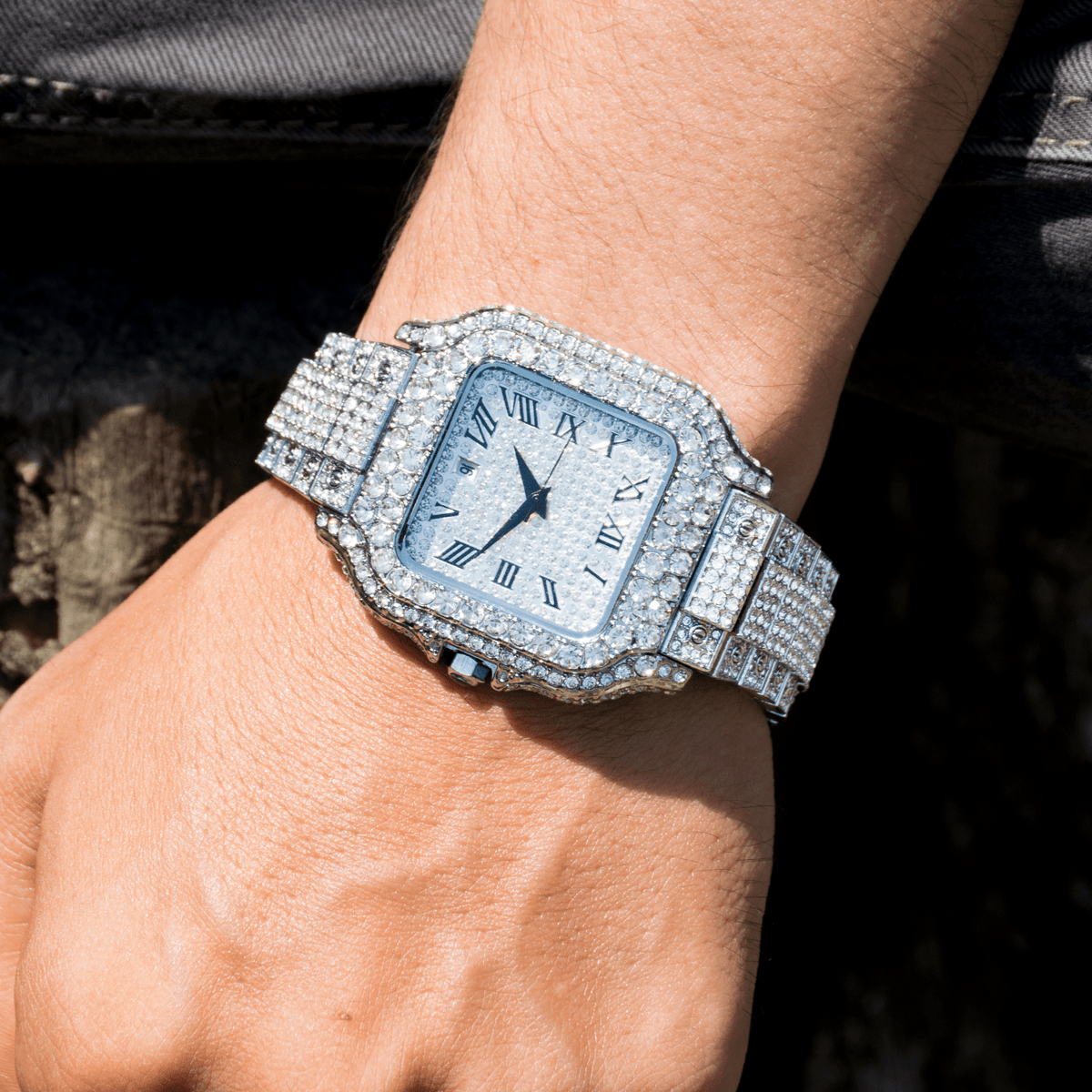 Reloj Millionaire Silver – Acero 316L con Circonia 5A – detalle 2