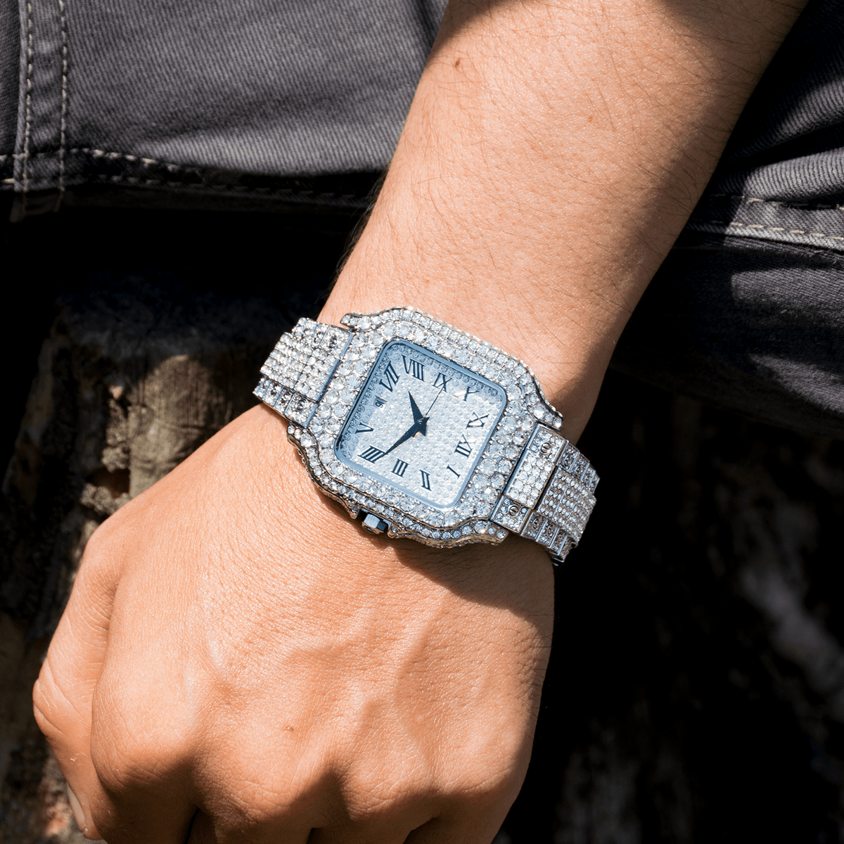 Reloj Millionaire Silver – Acero 316L con Circonia 5A – detalle 3